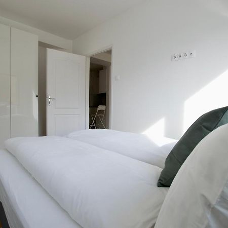 Standard Apartment By Hi5 - Dessewffy 37 Suites Budapest Eksteriør bilde