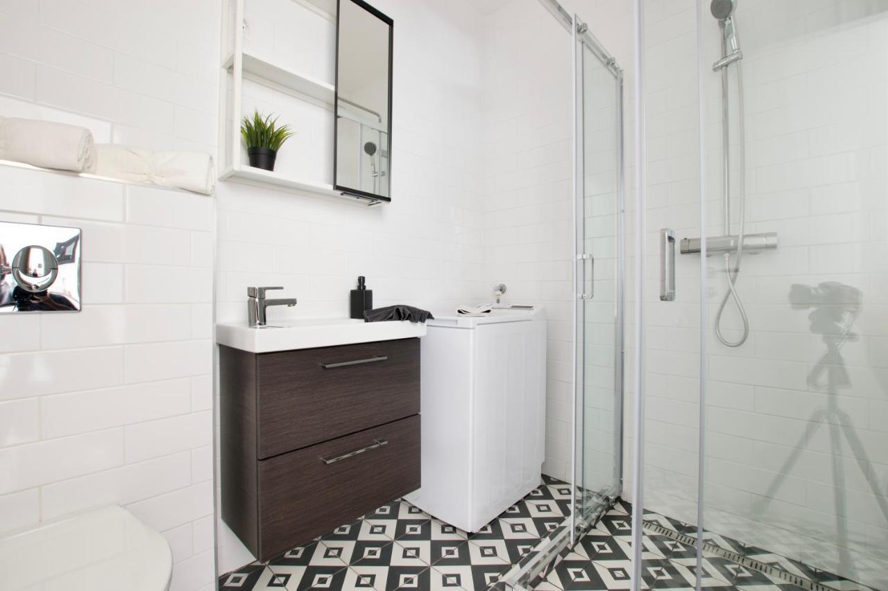 Standard Apartment By Hi5 - Dessewffy 37 Suites Budapest Eksteriør bilde