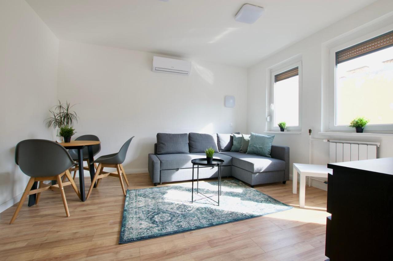 Standard Apartment By Hi5 - Dessewffy 37 Suites Budapest Eksteriør bilde