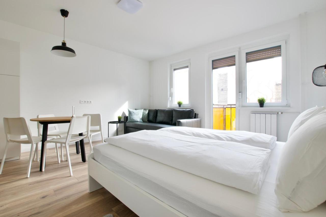 Standard Apartment By Hi5 - Dessewffy 37 Suites Budapest Eksteriør bilde